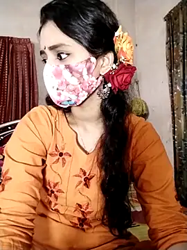 Snapshot of night_queeen7 chatting on 3, 10, 2025 night queeen7 online show from 3, 10, 2025