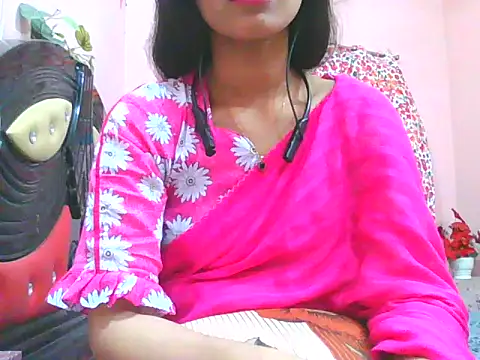 Snapshot of night_queeen7 chatting on 5, 11, 2025 night queeen7 online show from 5, 11, 2025