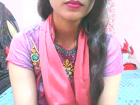 Snapshot of night_queeen7 chatting on 17, 11, 2025 night queeen7 online show from 17, 11, 2025