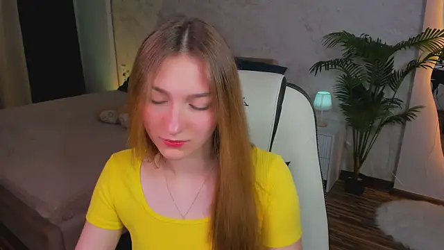 Snapshot of AngelAnabelle chatting on 9, 10, 2025 AngelAnabelle online show from 9, 10, 2025