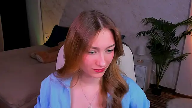 Snapshot of AngelAnabelle chatting on 10, 10, 2025 AngelAnabelle online show from 10, 10, 2025