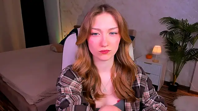 Snapshot of AngelAnabelle chatting on 14, 11, 2025 AngelAnabelle online show from 14, 11, 2025