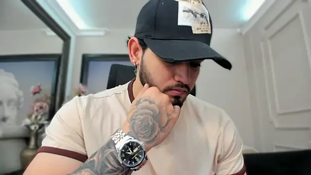 Snapshot of ElianKeiser chatting on 23, 10, 2025 ElianKeiser online show from 23, 10, 2025