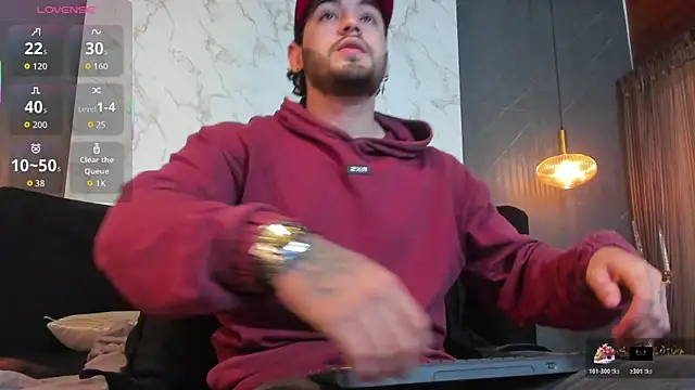 Snapshot of ElianKeiser chatting on 24, 11, 2025 ElianKeiser online show from 24, 11, 2025