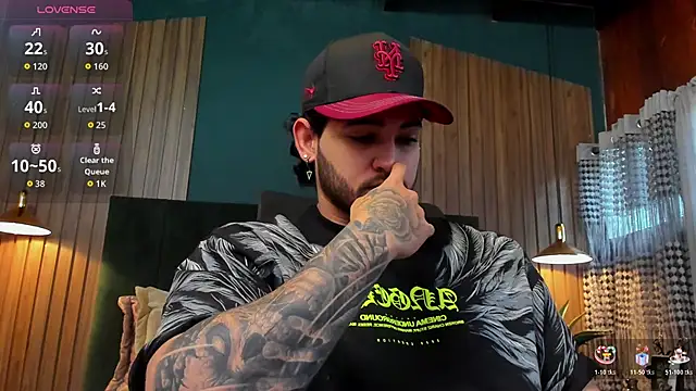 Snapshot of ElianKeiser chatting on 16, 12, 2025 ElianKeiser online show from 16, 12, 2025