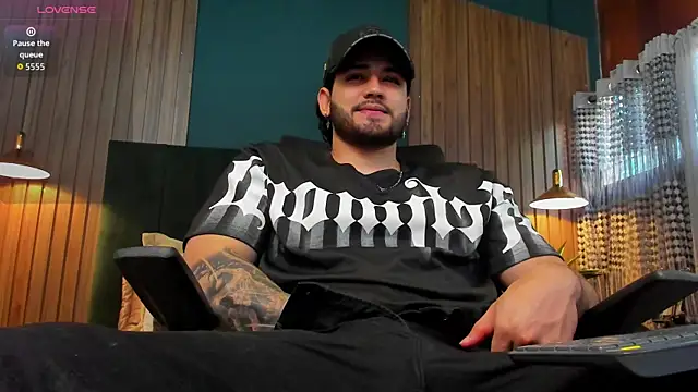 Snapshot of ElianKeiser chatting on 7, 1, 2026 ElianKeiser online show from 7, 1, 2026