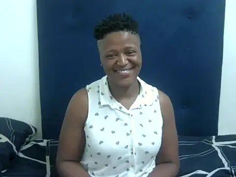 Snapshot of ShyHun16 chatting on 2, 10, 2025 ShyHun16 online show from 2, 10, 2025