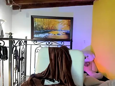 Zulyhenao online show from 17, 11, 2025