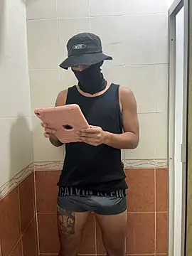 Perrys1502 online show from 4, 10, 2025