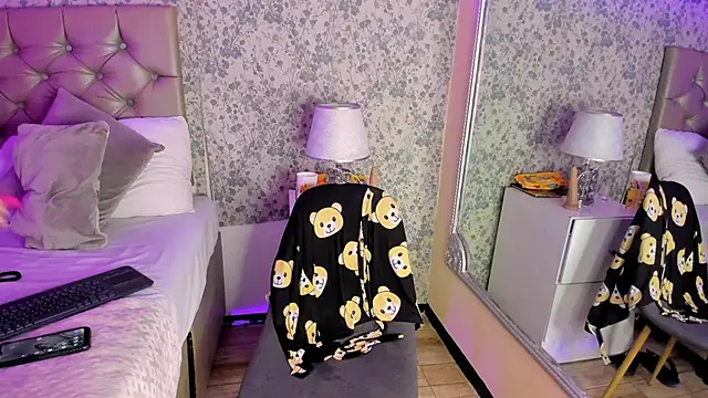 Clohe Bell online show from 14, 1, 2026