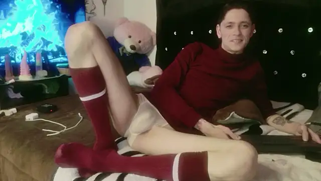 Snapshot of Tyler_cat chatting on 18, 11, 2025 Tyler cat online show from 18, 11, 2025