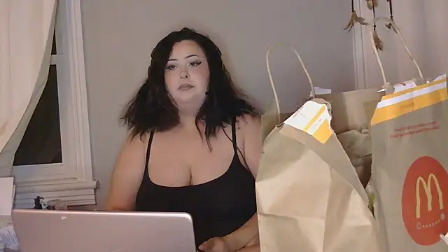 Snapshot of Smokeaahontas chatting on 11, 10, 2025 Smokeaahontas online show from 11, 10, 2025