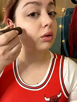 Snapshot of KellyMoors chatting on 25, 10, 2025 KellyMoors online show from 25, 10, 2025