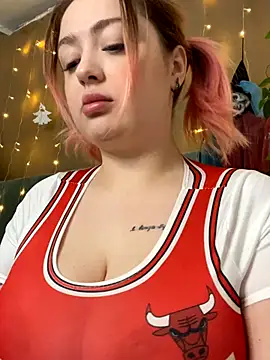 Snapshot of KellyMoors chatting on 26, 10, 2025 KellyMoors online show from 26, 10, 2025