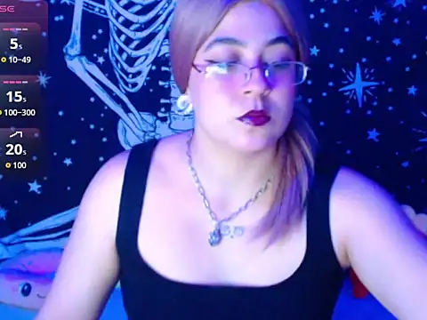 Snapshot of cherrypeach_ chatting on 4, 11, 2025 cherrypeach online show from 4, 11, 2025