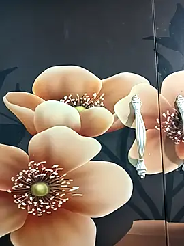 Snapshot of tulip-bae chatting on 4, 10, 2025 tulip-bae online show from 4, 10, 2025