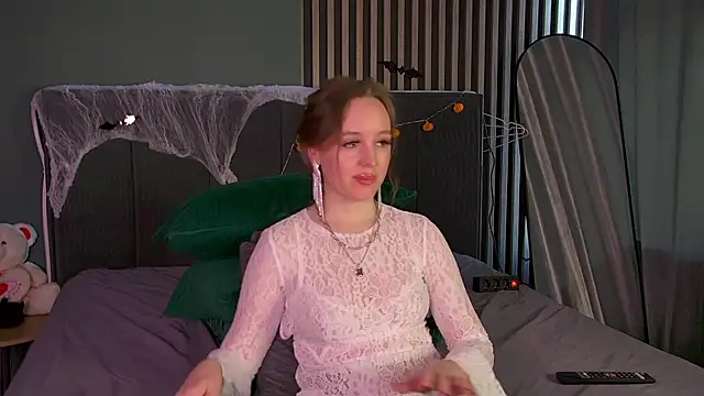 Snapshot of KathyStewart chatting on 3, 11, 2025 KathyStewart online show from 3, 11, 2025