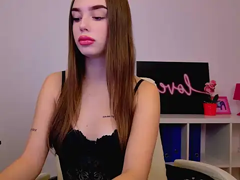 Snapshot of Nica_Diamond chatting on 13, 10, 2025 Nica Diamond online show from 13, 10, 2025