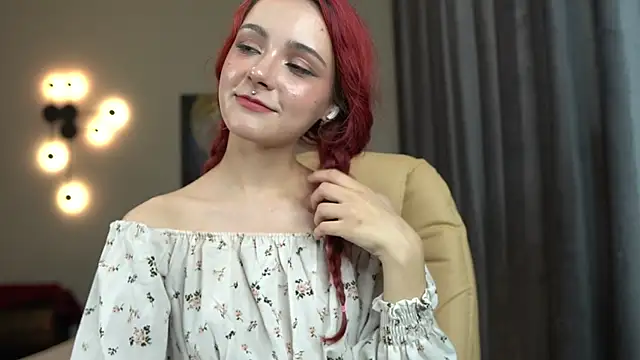 Snapshot of ElizabethMilller_ chatting on 2, 10, 2025 ElizabethMilller online show from 2, 10, 2025