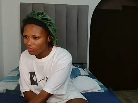 Snapshot of Sex_bomb30 chatting on 26, 10, 2025 Sex bomb30 online show from 26, 10, 2025