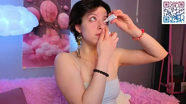 Sara Frayer online show from 2, 4, 2026