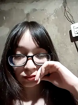 Snapshot of miaahot69 chatting on 1, 11, 2025 miaahot69 online show from 1, 11, 2025