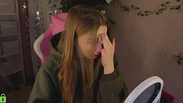 Snapshot of L1na_Reeds chatting on 16, 2, 2026 L1na Reeds online show from 16, 2, 2026