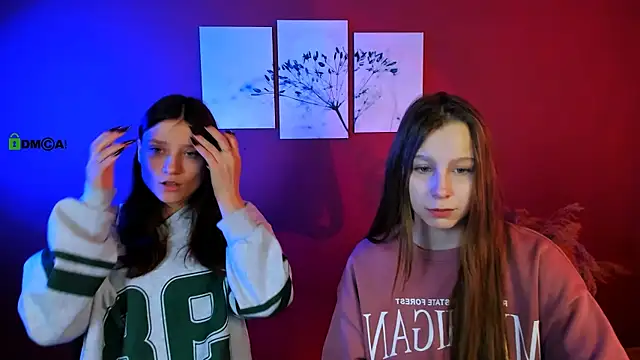 Snapshot of esme_moore_ chatting on 17, 10, 2025 esme moore online show from 17, 10, 2025