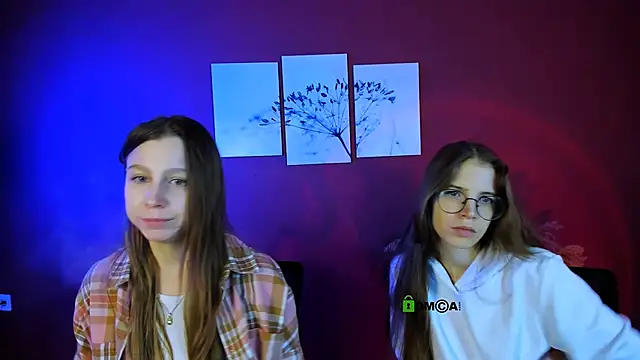 Snapshot of esme_moore_ chatting on 20, 10, 2025 esme moore online show from 20, 10, 2025