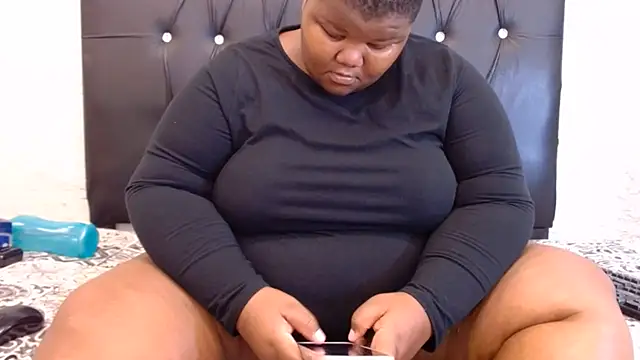 LadyBear2002 online show from 22, 5, 2026