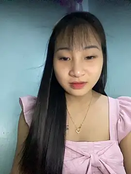 Snapshot of banlinh004 chatting on 4, 10, 2025 banlinh004 online show from 4, 10, 2025