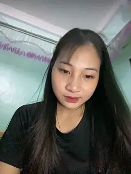 Snapshot of banlinh004 chatting on 6, 10, 2025 banlinh004 online show from 6, 10, 2025