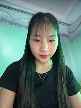 Snapshot of banlinh004 chatting on 8, 10, 2025 banlinh004 online show from 8, 10, 2025