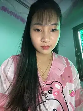 Snapshot of banlinh004 chatting on 9, 10, 2025 banlinh004 online show from 9, 10, 2025