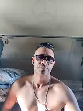 Snapshot of BrOwNi42 chatting on 4, 10, 2025 BrOwNi42 online show from 4, 10, 2025