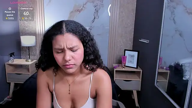 AriaVega online show from 1, 12, 2025