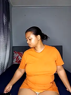 Sultrytits6 online show from 21, 4, 2026