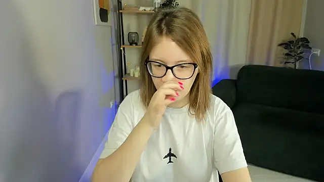 Snapshot of arizzzona chatting on 10, 10, 2025 arizzzona online show from 10, 10, 2025