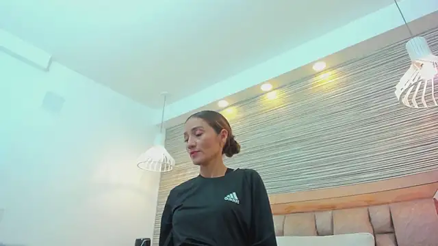 isaa stone online show from 23, 10, 2025