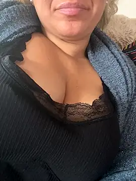 Daiana Andra online show from 5, 12, 2025