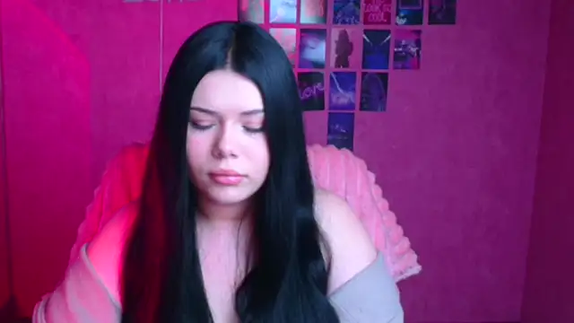 Mona Esty online show from 3, 11, 2025