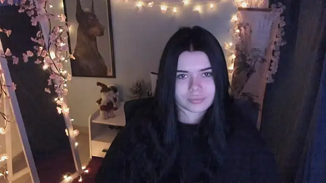 Snapshot of Mona_Esty chatting on 2, 2, 2026 Mona Esty online show from 2, 2, 2026