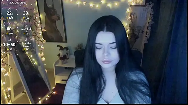 Snapshot of Mona_Esty chatting on 4, 2, 2026 Mona Esty online show from 4, 2, 2026