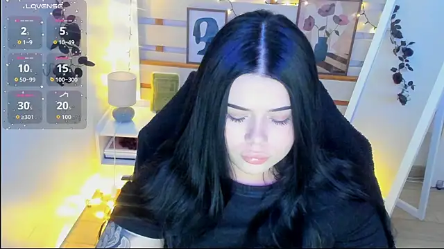 Snapshot of Mona_Esty chatting on 9, 2, 2026 Mona Esty online show from 9, 2, 2026