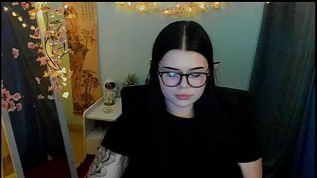 Snapshot of Mona_Esty chatting on 24, 2, 2026 Mona Esty online show from 24, 2, 2026