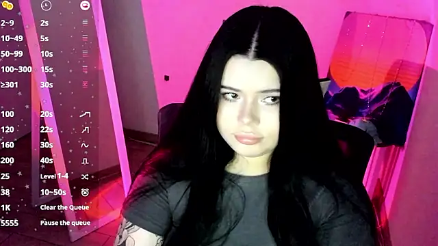 Mona Esty online show from 3, 3, 2026