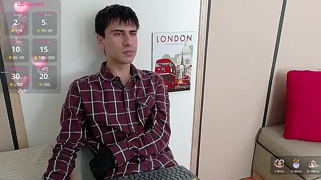 Snapshot of Troy_boy19 chatting on 21, 10, 2025 Troy boy19 online show from 21, 10, 2025