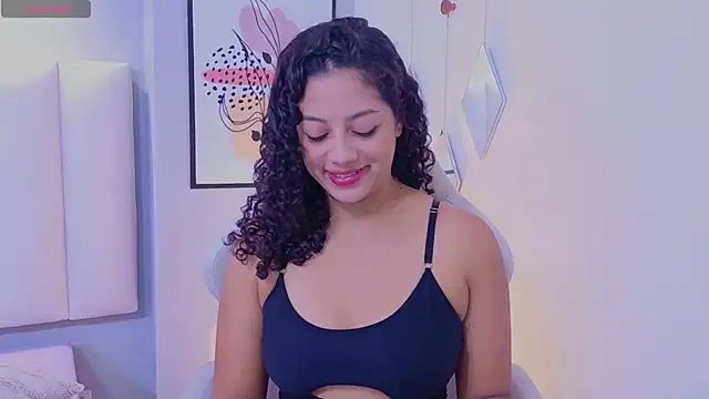 CamilaLevy online show from 15, 5, 2026