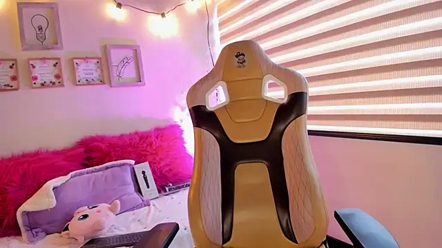 emma soffia online show from 27, 3, 2026