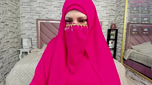 Aisha Hadi online show from 6, 10, 2025